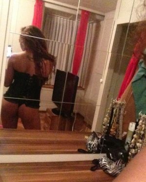 Sexfreundschaft mit Paar gesucht